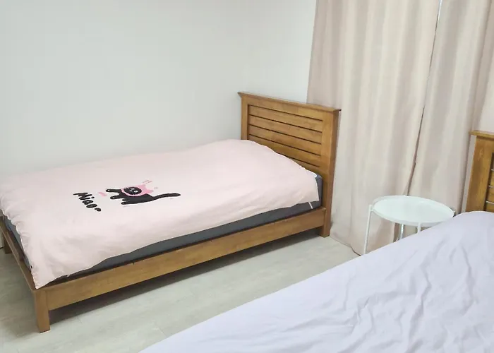 The First Hongdae Apartamento *